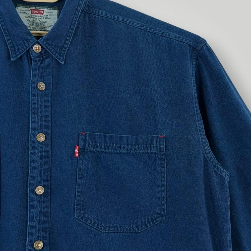 Vintage Levi's Denim Shirt Mens XL Blue Long Sleeve Button Up Cotton Workwear